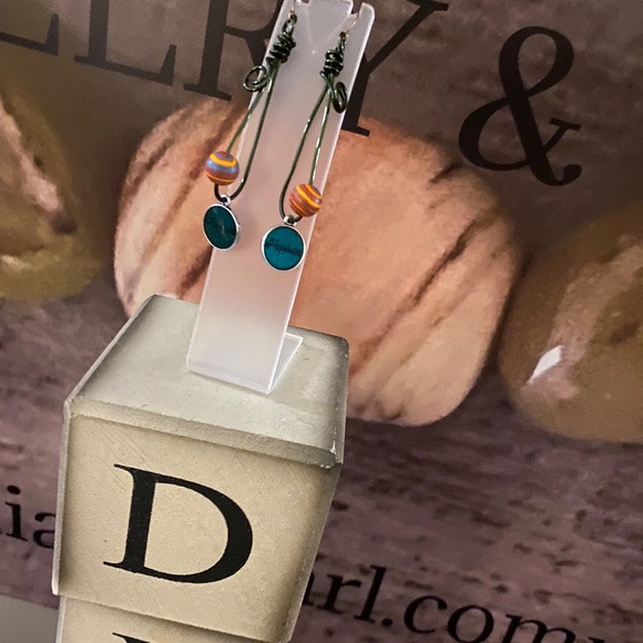 SATURN - Picture 3 of 4